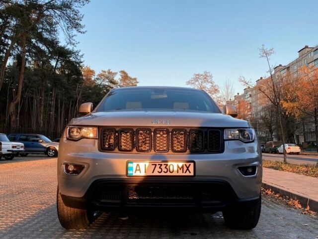 Сірий Джип Grand Cherokee, об'ємом двигуна 3.6 л та пробігом 99 тис. км за 15000 $, фото 1 на Automoto.ua