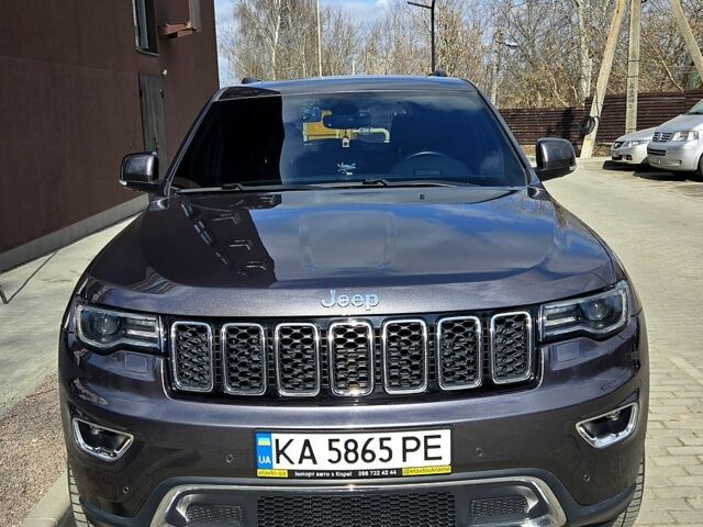 Серый Джип Гранд Чероки, объемом двигателя 3.6 л и пробегом 141 тыс. км за 27600 $, фото 1 на Automoto.ua