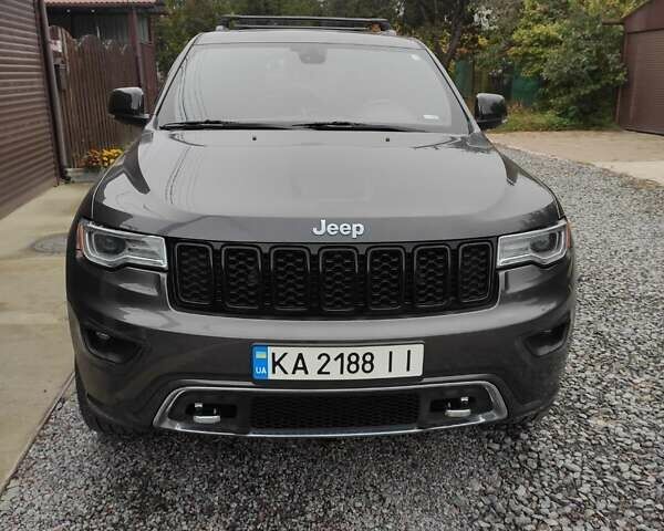 Серый Джип Гранд Чероки, объемом двигателя 3.6 л и пробегом 162 тыс. км за 24500 $, фото 1 на Automoto.ua