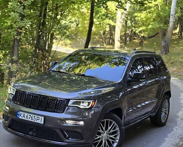 Серый Джип Гранд Чероки, объемом двигателя 3.6 л и пробегом 148 тыс. км за 26500 $, фото 1 на Automoto.ua