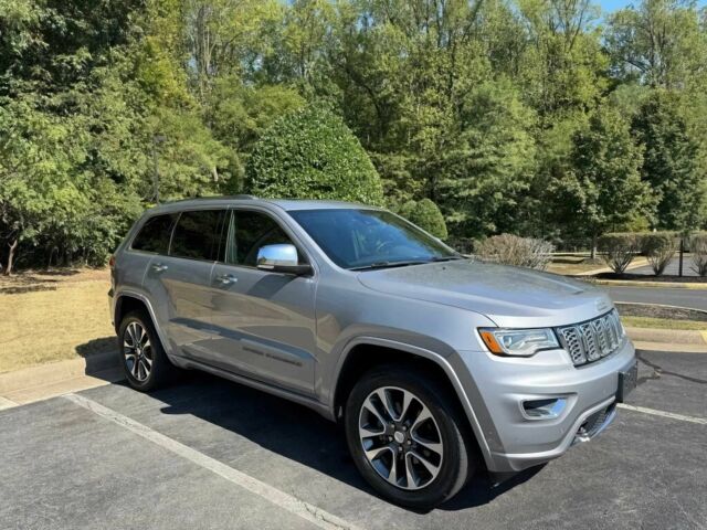 Сірий Джип Grand Cherokee, об'ємом двигуна 3.6 л та пробігом 42 тис. км за 11000 $, фото 1 на Automoto.ua