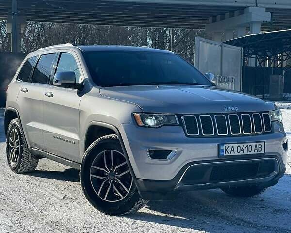 Сірий Джип Grand Cherokee, об'ємом двигуна 3.6 л та пробігом 178 тис. км за 20000 $, фото 1 на Automoto.ua