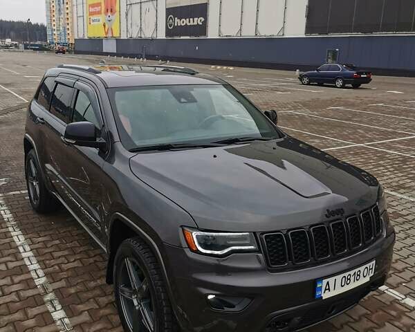 Сірий Джип Grand Cherokee, об'ємом двигуна 3.6 л та пробігом 45 тис. км за 38000 $, фото 1 на Automoto.ua