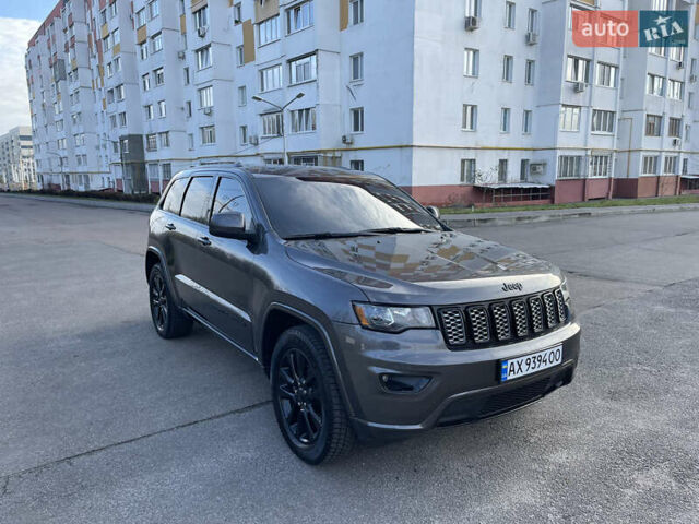 Сірий Джип Grand Cherokee, об'ємом двигуна 3.6 л та пробігом 113 тис. км за 26999 $, фото 1 на Automoto.ua