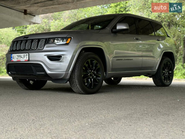Сірий Джип Grand Cherokee, об'ємом двигуна 3.6 л та пробігом 81 тис. км за 25100 $, фото 1 на Automoto.ua