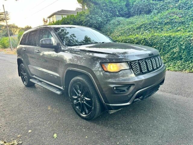 Сірий Джип Grand Cherokee, об'ємом двигуна 3.6 л та пробігом 115 тис. км за 18471 $, фото 1 на Automoto.ua