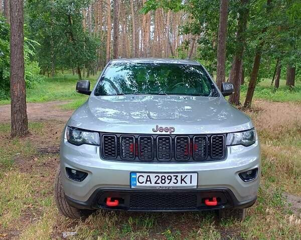 Серый Джип Гранд Чероки, объемом двигателя 3.6 л и пробегом 85 тыс. км за 32000 $, фото 1 на Automoto.ua