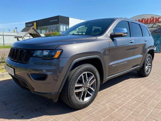 Сірий Джип Grand Cherokee, об'ємом двигуна 0.36 л та пробігом 53 тис. км за 28400 $, фото 1 на Automoto.ua