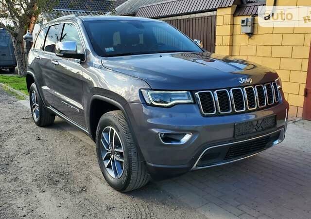 Сірий Джип Grand Cherokee, об'ємом двигуна 3.6 л та пробігом 49 тис. км за 31900 $, фото 1 на Automoto.ua