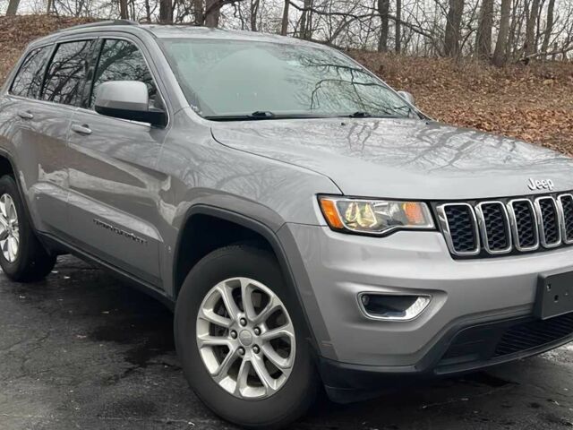 Сірий Джип Grand Cherokee, об'ємом двигуна 0.36 л та пробігом 29 тис. км за 33600 $, фото 1 на Automoto.ua