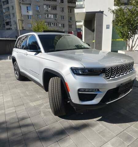 Серый Джип Гранд Чероки, объемом двигателя 2 л и пробегом 48 тыс. км за 48700 $, фото 1 на Automoto.ua