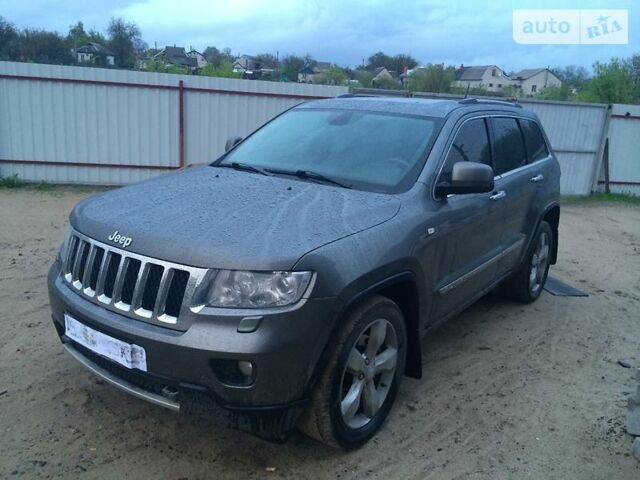 Сірий Джип Grand Cherokee, об'ємом двигуна 3 л та пробігом 123 тис. км за 31500 $, фото 1 на Automoto.ua