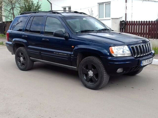 Синій Джип Grand Cherokee, об'ємом двигуна 3.1 л та пробігом 300 тис. км за 3899 $, фото 1 на Automoto.ua