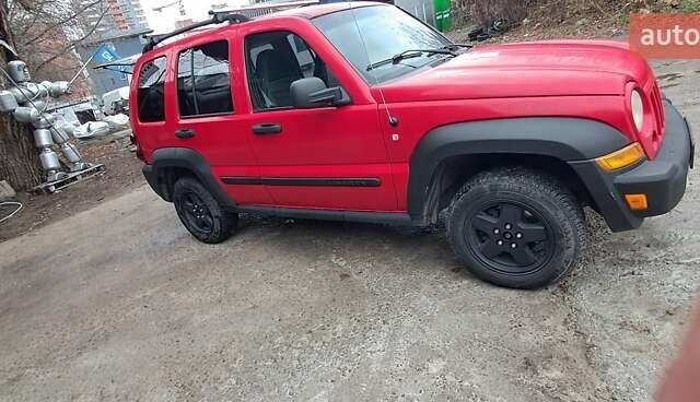 Красный Джип Либерти, объемом двигателя 3.7 л и пробегом 190 тыс. км за 7700 $, фото 1 на Automoto.ua