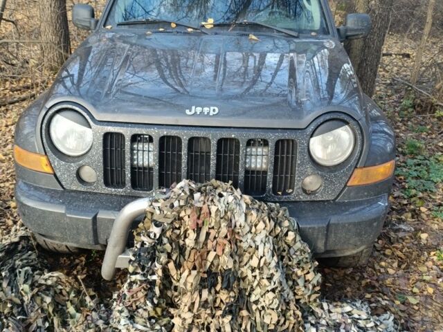 Сірий Джип Liberty, об'ємом двигуна 2.8 л та пробігом 360 тис. км за 5355 $, фото 1 на Automoto.ua