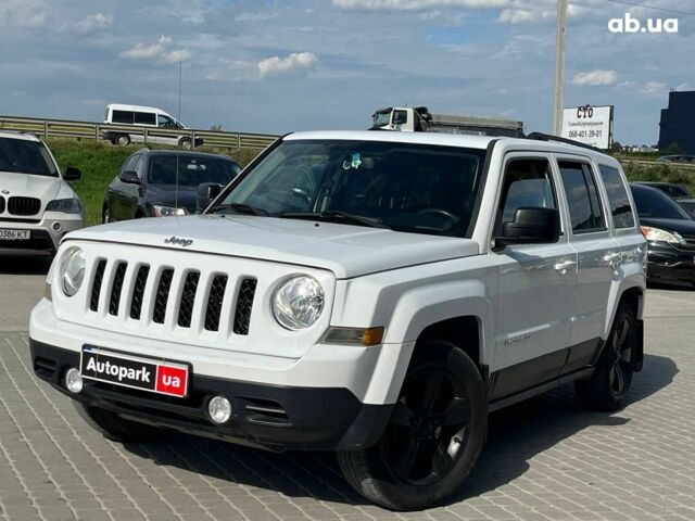 Джип Патриот 2014 в Львове на Automoto.ua Белый Джип Патриот, объемом двигателя 2 л и пробегом 108 тыс. км за 10490 $, фото 1 на Automoto.ua