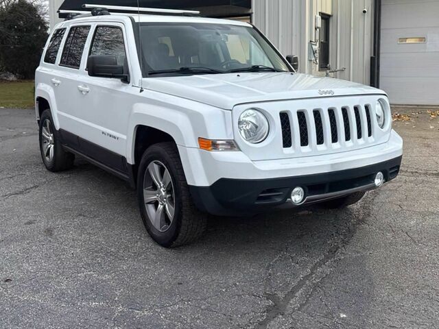 Белый Джип Патриот, объемом двигателя 2.4 л и пробегом 65 тыс. км за 5800 $, фото 1 на Automoto.ua