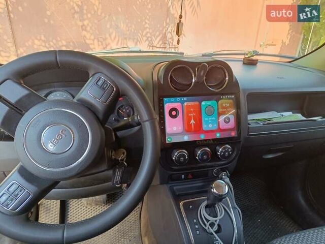 Чорний Джип Patriot, об'ємом двигуна 2 л та пробігом 197 тис. км за 9800 $, фото 1 на Automoto.ua