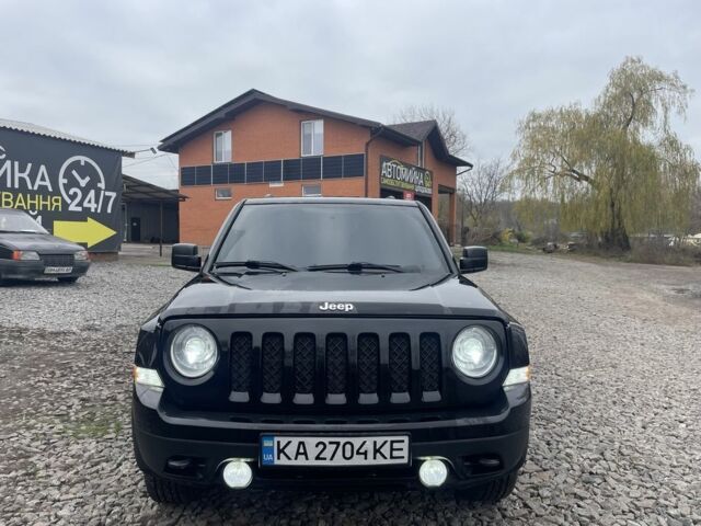 Черный Джип Патриот, объемом двигателя 2.4 л и пробегом 200 тыс. км за 10000 $, фото 1 на Automoto.ua