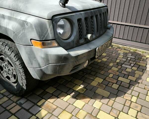 Джип Патриот, объемом двигателя 2 л и пробегом 200 тыс. км за 5100 $, фото 1 на Automoto.ua