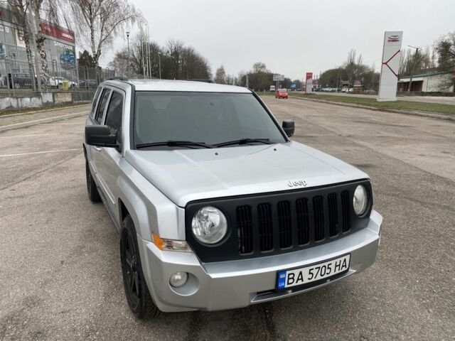 Сірий Джип Patriot, об'ємом двигуна 2 л та пробігом 145 тис. км за 8800 $, фото 1 на Automoto.ua
