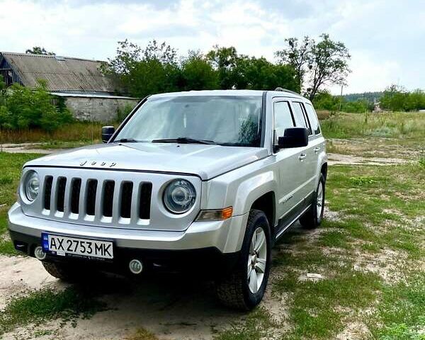 Серый Джип Патриот, объемом двигателя 2.4 л и пробегом 380 тыс. км за 7900 $, фото 1 на Automoto.ua