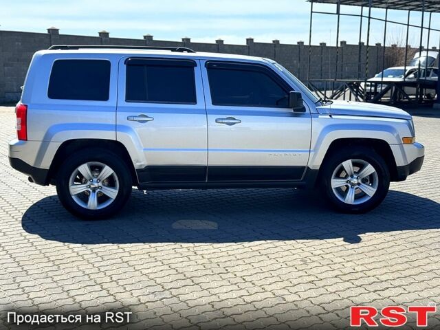 Сірий Джип Patriot, об'ємом двигуна 2.4 л та пробігом 169 тис. км за 10000 $, фото 1 на Automoto.ua