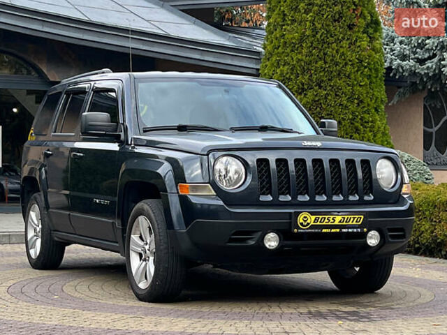 Серый Джип Патриот, объемом двигателя 2.4 л и пробегом 153 тыс. км за 10300 $, фото 1 на Automoto.ua