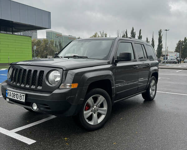Джип Патриот 2015 в Киеве на Automoto.ua Серый Джип Патриот, объемом двигателя 2.36 л и пробегом 212 тыс. км за 10500 $, фото 1 на Automoto.ua