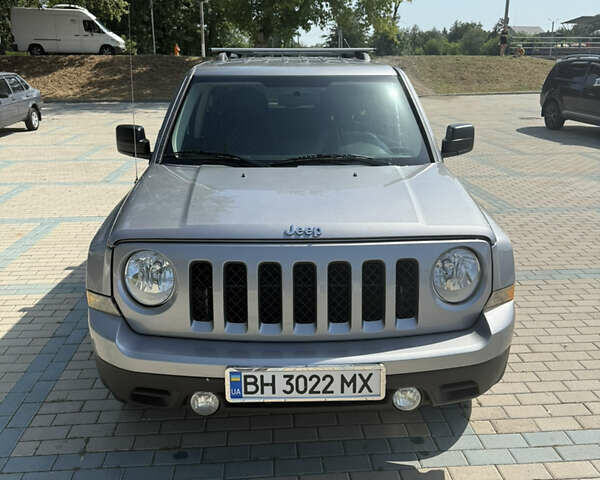 Серый Джип Патриот, объемом двигателя 2.4 л и пробегом 567 тыс. км за 12000 $, фото 1 на Automoto.ua