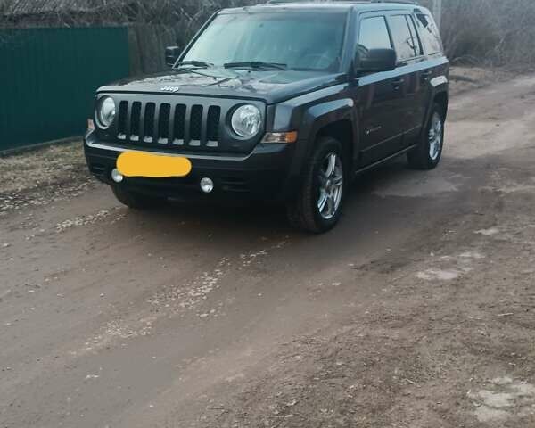Сірий Джип Patriot, об'ємом двигуна 2 л та пробігом 117 тис. км за 9800 $, фото 1 на Automoto.ua