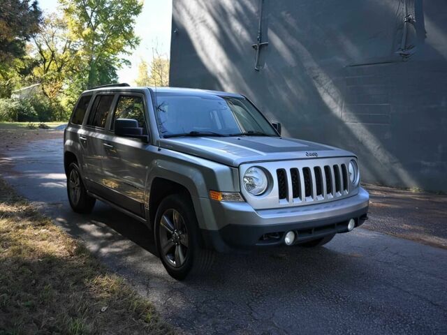 Серый Джип Патриот, объемом двигателя 2.4 л и пробегом 70 тыс. км за 3500 $, фото 1 на Automoto.ua
