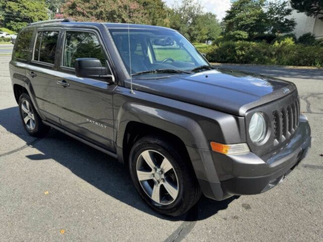 Джип Патриот 2017 в Черновцах на Automoto.ua Серый Джип Патриот, объемом двигателя 2.4 л и пробегом 67 тыс. км за 4200 $, фото 1 на Automoto.ua