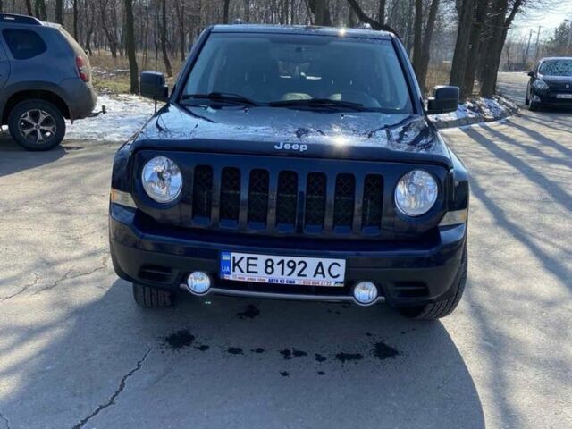 Синій Джип Patriot, об'ємом двигуна 2 л та пробігом 177 тис. км за 8900 $, фото 1 на Automoto.ua