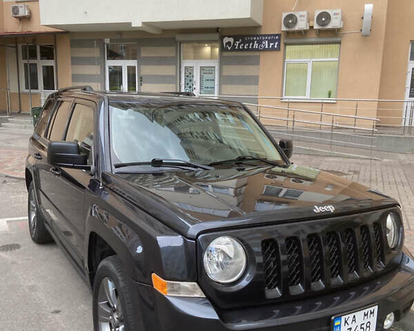 Синий Джип Патриот, объемом двигателя 2 л и пробегом 160 тыс. км за 10500 $, фото 1 на Automoto.ua