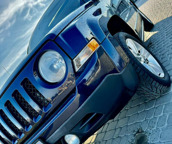 Синій Джип Patriot, об'ємом двигуна 2.4 л та пробігом 155 тис. км за 13999 $, фото 1 на Automoto.ua