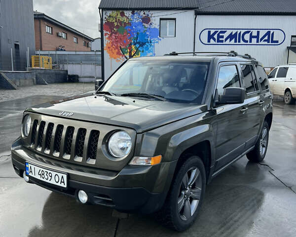 Зеленый Джип Патриот, объемом двигателя 2.36 л и пробегом 209 тыс. км за 11200 $, фото 1 на Automoto.ua