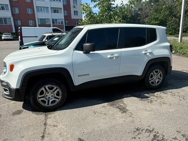 Білий Джип Ренегат, об'ємом двигуна 2.36 л та пробігом 186 тис. км за 12500 $, фото 1 на Automoto.ua