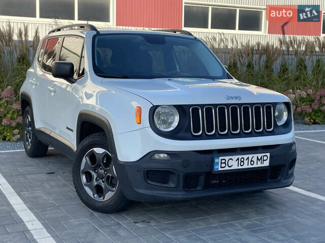 Білий Джип Ренегат, об'ємом двигуна 2.36 л та пробігом 250 тис. км за 10900 $, фото 1 на Automoto.ua