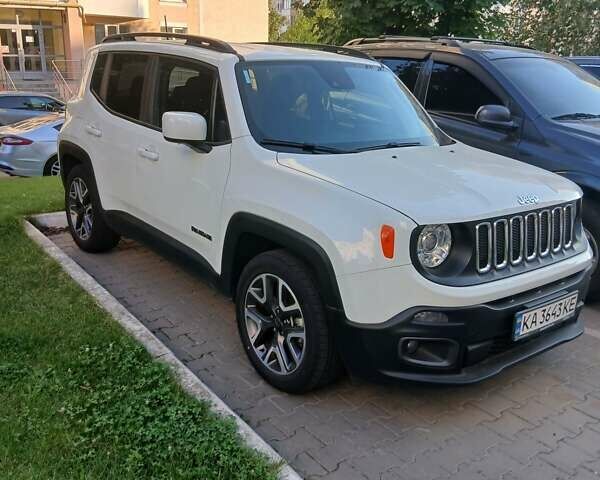 Білий Джип Ренегат, об'ємом двигуна 2.36 л та пробігом 51 тис. км за 15000 $, фото 1 на Automoto.ua
