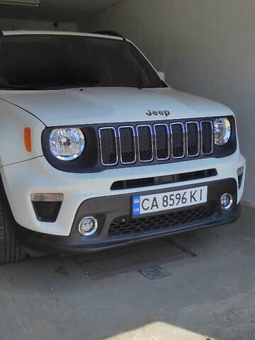 Білий Джип Ренегат, об'ємом двигуна 2.4 л та пробігом 71 тис. км за 17500 $, фото 1 на Automoto.ua