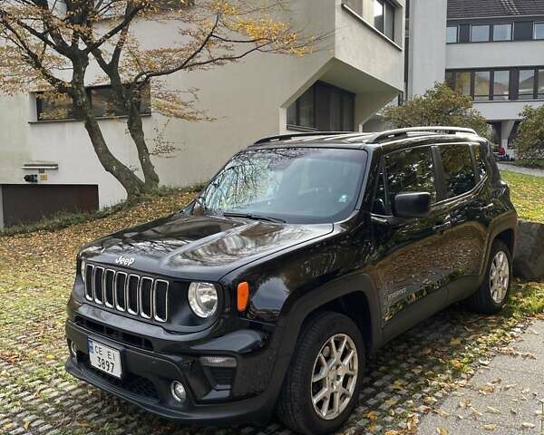 Черный Джип Ренегат, объемом двигателя 2.36 л и пробегом 109 тыс. км за 14850 $, фото 1 на Automoto.ua