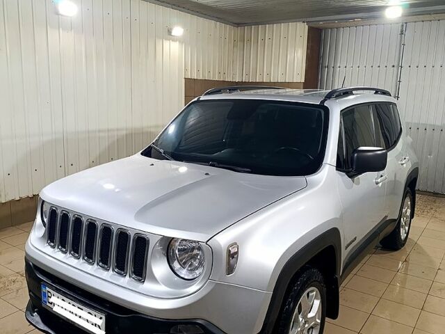 Джип Ренегат, объемом двигателя 24 л и пробегом 127 тыс. км за 12500 $, фото 1 на Automoto.ua