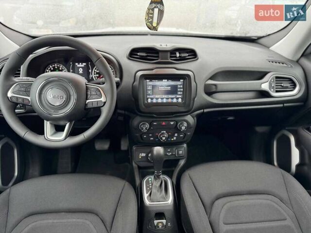 Джип Ренегат, объемом двигателя 0 л и пробегом 72 тыс. км за 13300 $, фото 1 на Automoto.ua