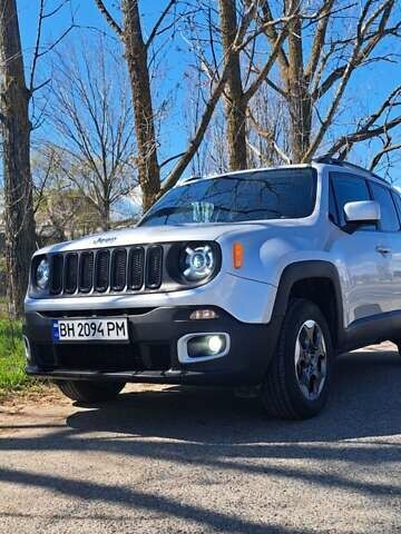Серый Джип Ренегат, объемом двигателя 1.37 л и пробегом 105 тыс. км за 10000 $, фото 1 на Automoto.ua