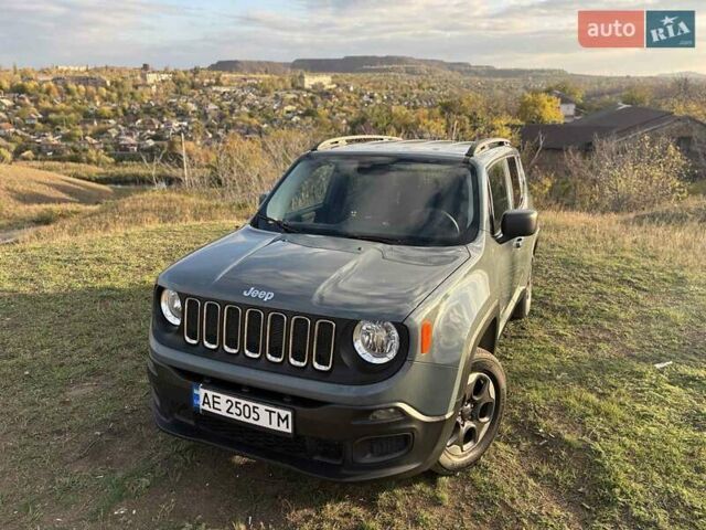 Джип Ренегат 2016 в Кривом Роге на Automoto.ua Серый Джип Ренегат, объемом двигателя 2.36 л и пробегом 146 тыс. км за 12850 $, фото 1 на Automoto.ua