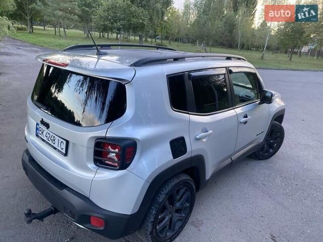 Сірий Джип Ренегат, об'ємом двигуна 2.4 л та пробігом 215 тис. км за 14500 $, фото 1 на Automoto.ua