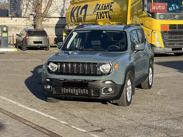 Серый Джип Ренегат, объемом двигателя 2.36 л и пробегом 110 тыс. км за 14100 $, фото 1 на Automoto.ua