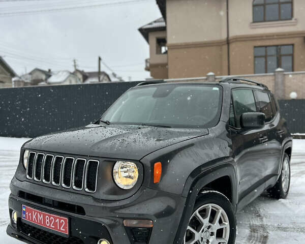 Серый Джип Ренегат, объемом двигателя 2.4 л и пробегом 158 тыс. км за 13500 $, фото 1 на Automoto.ua
