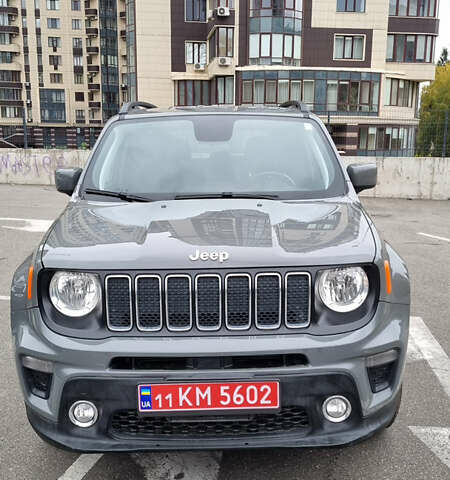Серый Джип Ренегат, объемом двигателя 2.4 л и пробегом 84 тыс. км за 15600 $, фото 1 на Automoto.ua